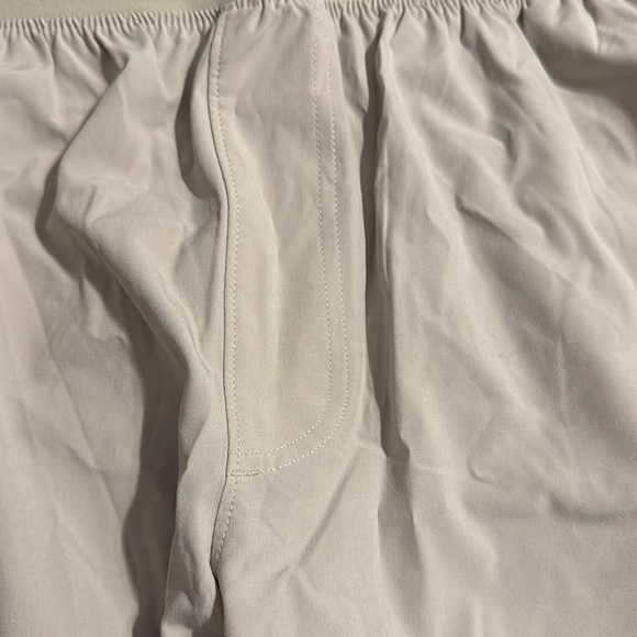 Under Armour, unstoppable, pants size XXL tan. - Picture 4 of 7